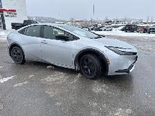 2026 Toyota Prius Plug-In Hybrid SE APPLE ANDRIOD CARPLAY / HEAT - Photo 7