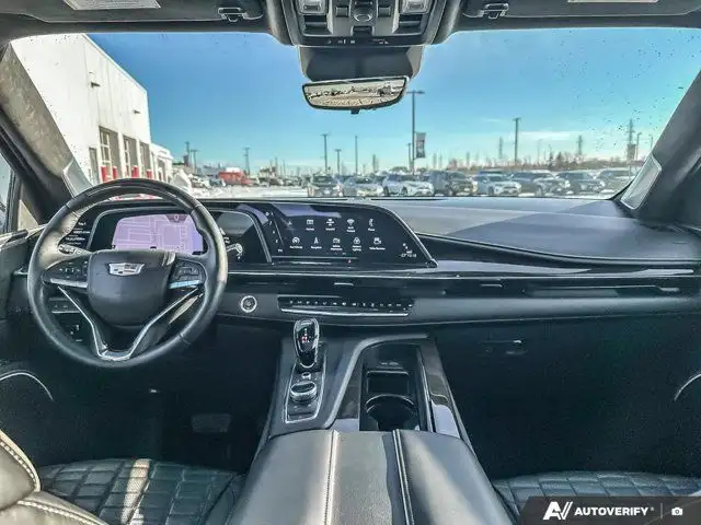 2023 Cadillac Escalade 4WD Sport Platinum - Photo 10