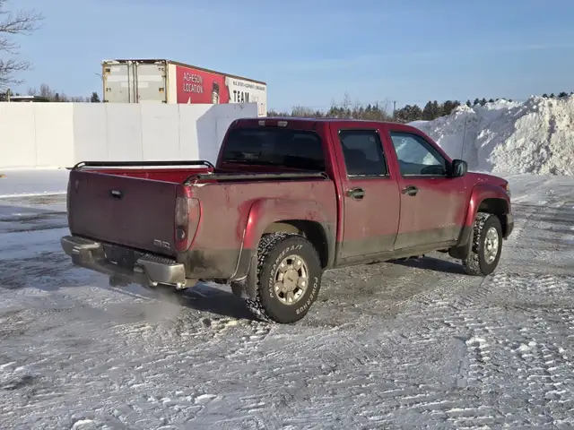 2005 GMC Canyon - Photo 3