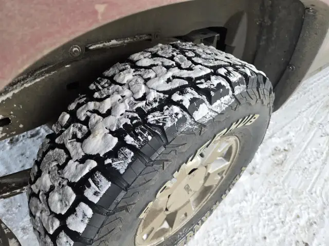 2005 GMC Canyon - Photo 23