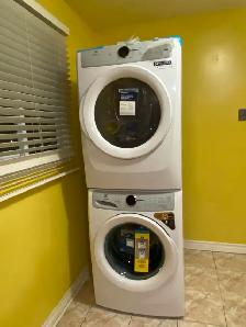 Master bedroom for rent- Main & Vodden - Brampton - Photo 5