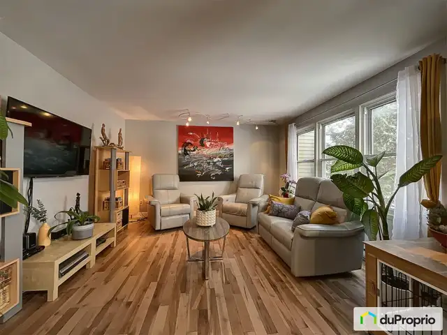 $615,000 - Semi-detached for sale in Longueuil (Vieux-Longueuil) - Photo 2