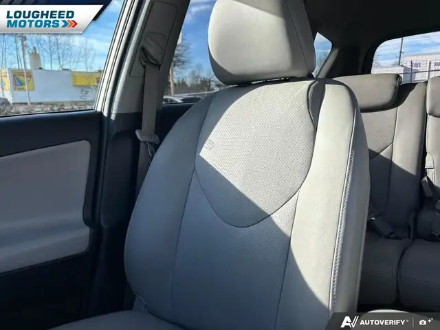 2009 Toyota RAV4 Limited I4 - Photo 16