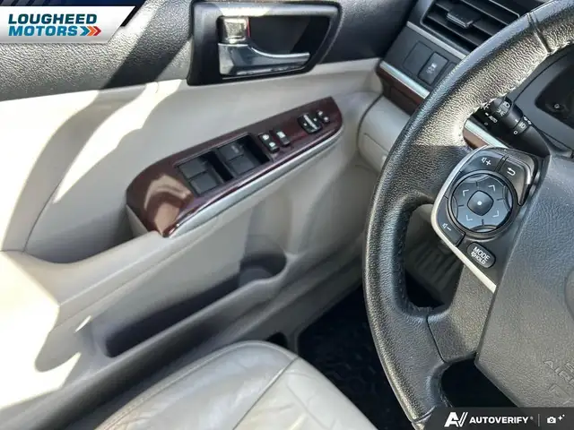 2012 Toyota Camry XLE - Photo 13