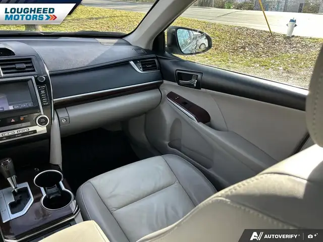 2012 Toyota Camry XLE - Photo 21