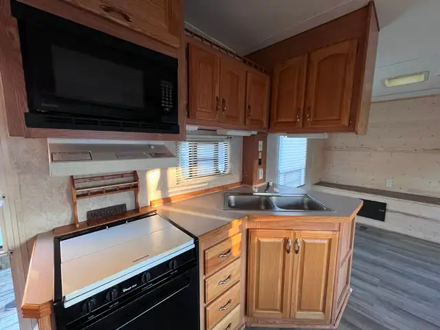 Seasonal Trailer For Sale @Springlake RV Resort Ingersoll Ont