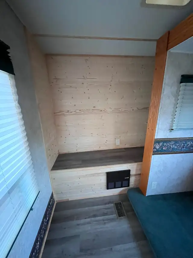 Seasonal Trailer For Sale @Springlake RV Resort Ingersoll Ont - Photo 3