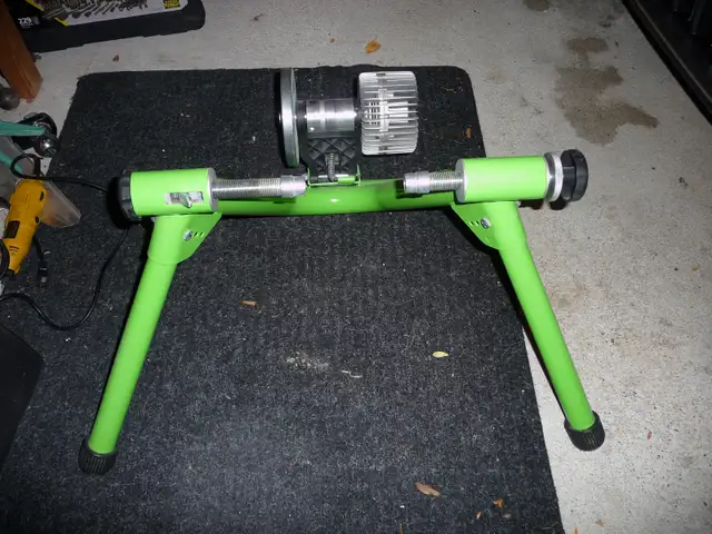 Kurt Kinetic Road Machine Bike indoor trainer ! - Photo 3