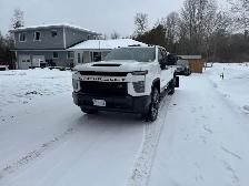 2020 Chevy Silverado 2500Hd. - Photo 2