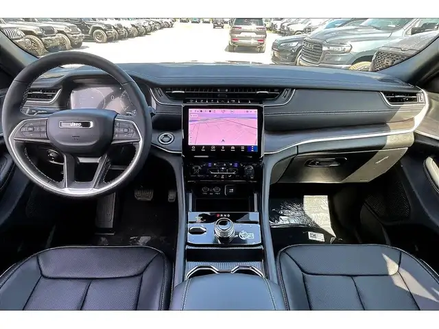 2025 Jeep Grand Cherokee LIMITED | Black App Pkg | Pano Roof | L - Photo 5