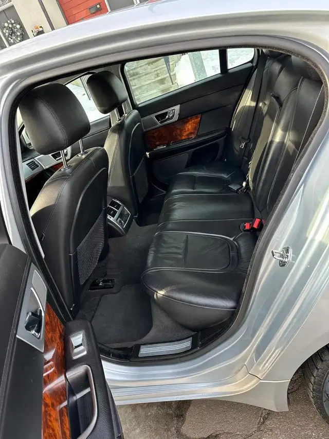 2013 Jaguar XF 3.0L Supercharge AWD For Sale. - Photo 9