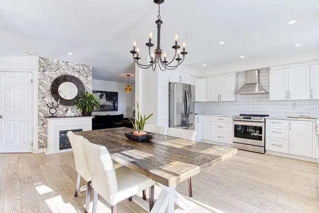 Beautiful Detached 4 Bed in Cayuga, with a pool! - Photo 3