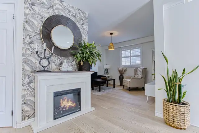 Beautiful Detached 4 Bed in Cayuga, with a pool! - Photo 8