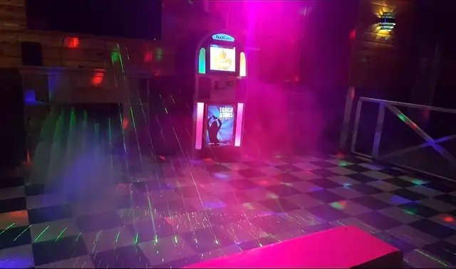 Motel with Restaurant, Bar and a beer vendor for sale! - Photo 2