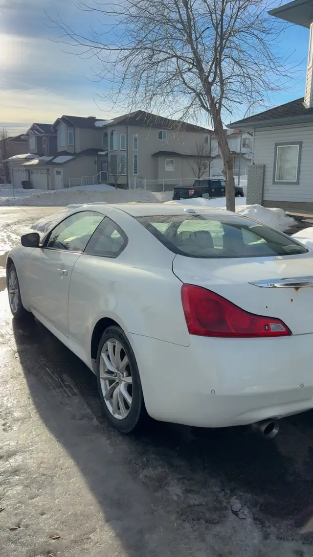 2013 Infiniti G37x Coupe - Photo 4