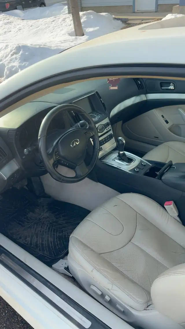 2013 Infiniti G37x Coupe - Photo 6