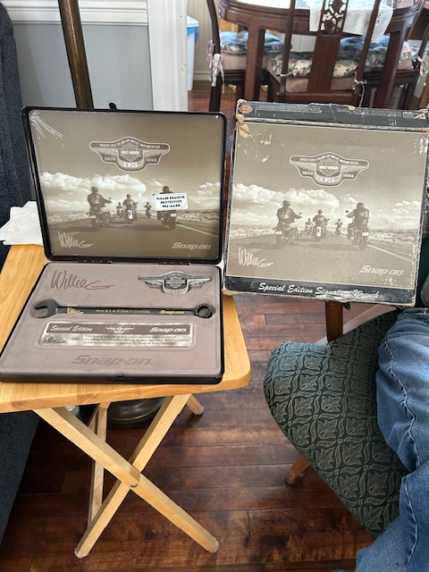 SPECIAL EDITION SIGNATURE WRENCH