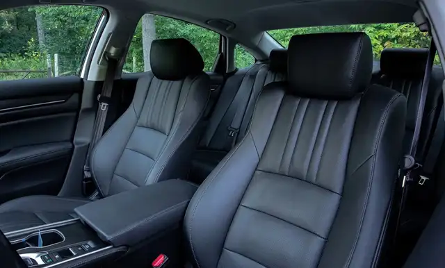 2020 Honda accord Touring - Photo 2