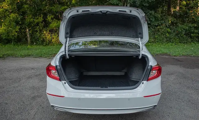 2020 Honda accord Touring - Photo 3