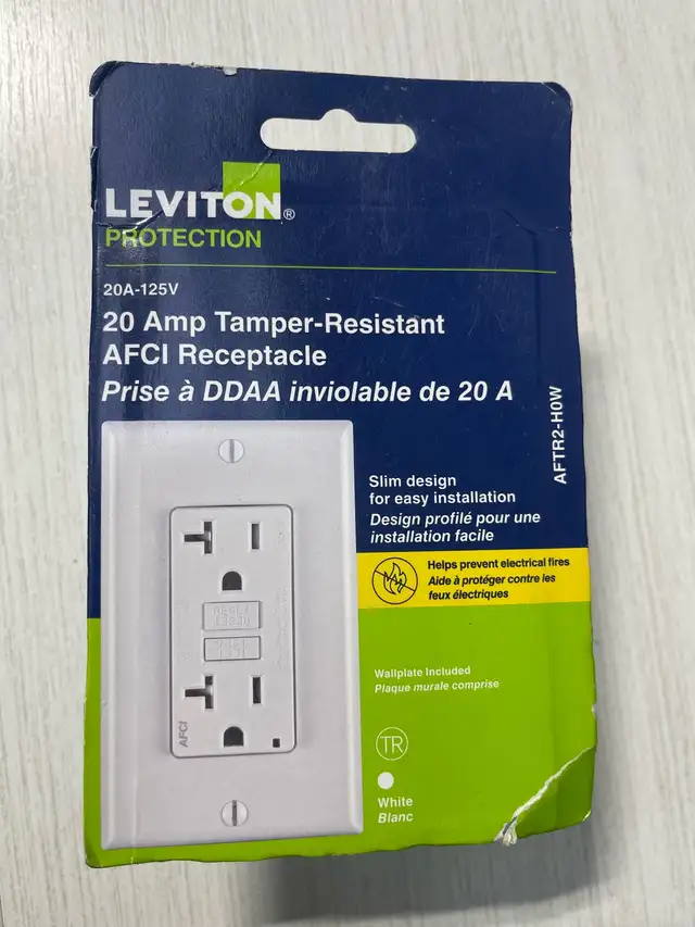 20 Amp 125-Volt SmartLockPro 2-Pole