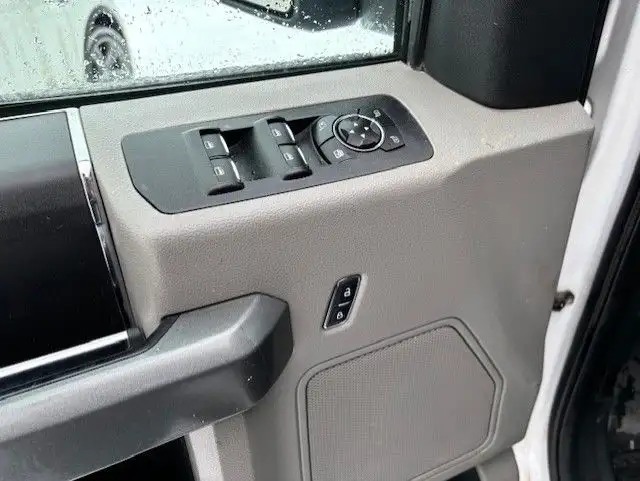 2018 Ford F-150 XLT 4WD V6 SuperCab 8' LONG BOX-CAMERA-NEW BRAKE - Photo 14