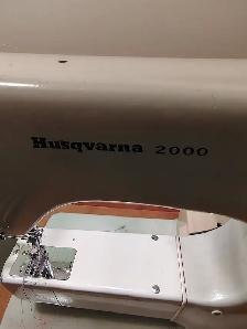 Husqvarna 2000 sewing machine for parts - Photo 2