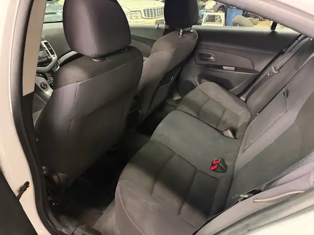 2013  Cruze Needs Body RepairGreat Parts Car - Photo 12