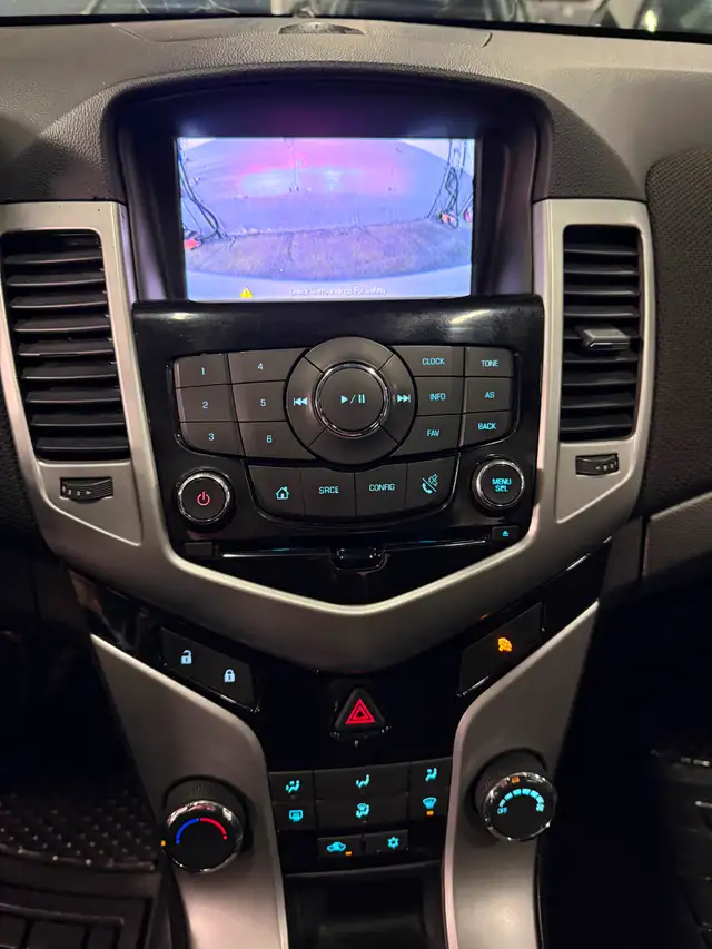 2013  Cruze Needs Body RepairGreat Parts Car - Photo 15