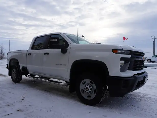 2024 Chevrolet SILVERADO 2500HD 4WD CREW ONLY 15,000KMS STILL AS - Photo 7