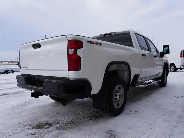 2024 Chevrolet SILVERADO 2500HD 4WD CREW ONLY 15,000KMS STILL AS - Photo 13