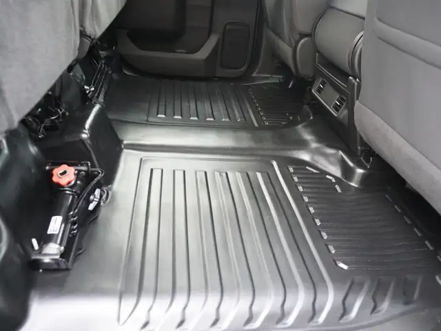 2024 Chevrolet SILVERADO 2500HD 4WD CREW ONLY 15,000KMS STILL AS - Photo 48