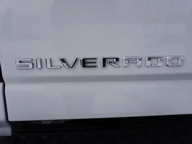 2024 Chevrolet SILVERADO 2500HD 4WD CREW ONLY 15,000KMS STILL AS - Photo 51