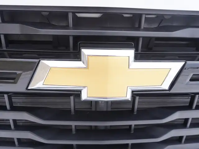 2024 Chevrolet SILVERADO 2500HD 4WD CREW ONLY 15,000KMS STILL AS - Photo 52