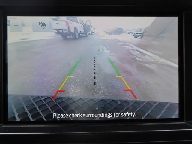 2023 Ford F-350 XLT 4WD Crew Cab 8' Box | SUPER CLEAN AND POWERF - Photo 31