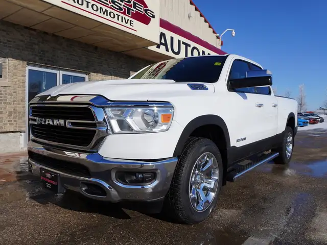 2019 Ram 1500 Big Horn 4x4 Quad Cab 6'4 Box LOADED, VERY CLEAN! - Photo 4