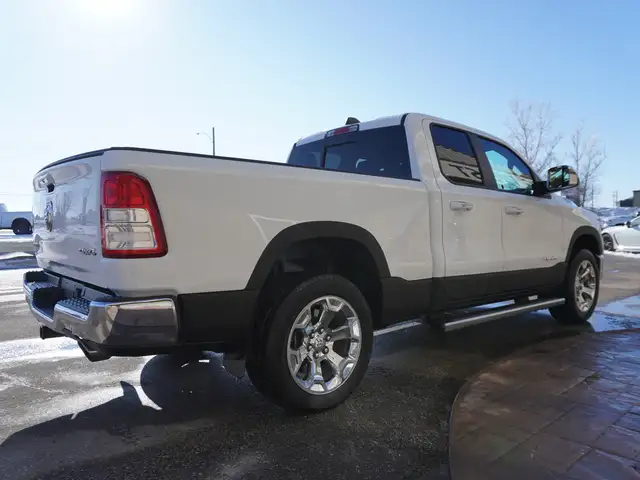 2019 Ram 1500 Big Horn 4x4 Quad Cab 6'4 Box LOADED, VERY CLEAN! - Photo 10
