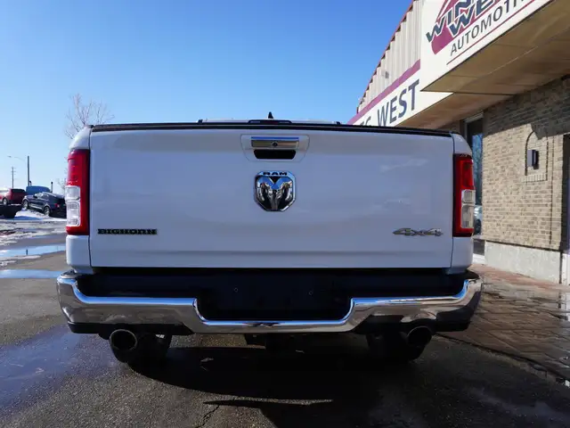 2019 Ram 1500 Big Horn 4x4 Quad Cab 6'4 Box LOADED, VERY CLEAN! - Photo 12