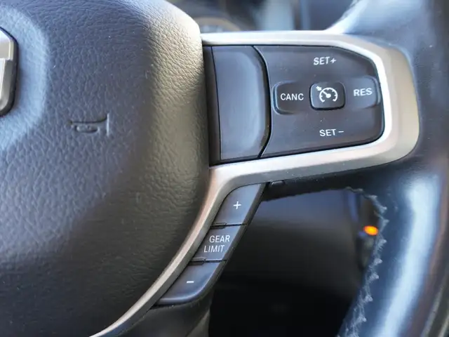 2019 Ram 1500 Big Horn 4x4 Quad Cab 6'4 Box LOADED, VERY CLEAN! - Photo 28