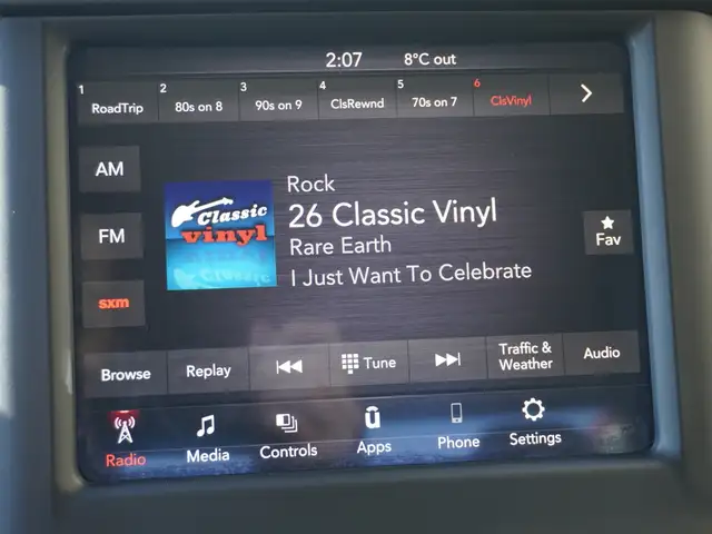 2019 Ram 1500 Big Horn 4x4 Quad Cab 6'4 Box LOADED, VERY CLEAN! - Photo 32