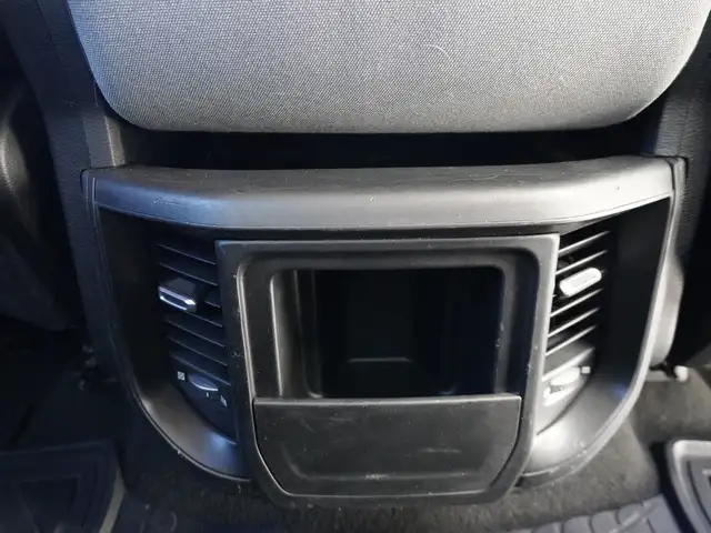 2019 Ram 1500 Big Horn 4x4 Quad Cab 6'4 Box LOADED, VERY CLEAN! - Photo 47