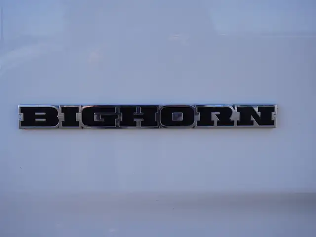 2019 Ram 1500 Big Horn 4x4 Quad Cab 6'4 Box LOADED, VERY CLEAN! - Photo 51