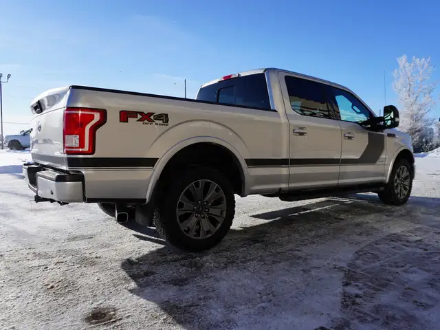 2017 Ford F-150 FX4 SPECIAL EDITION BUCKETS/CONSOLE HTD SEATS! - Photo 10