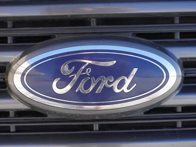 2017 Ford F-150 FX4 SPECIAL EDITION BUCKETS/CONSOLE HTD SEATS! - Photo 51