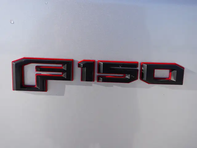 2017 Ford F-150 FX4 SPECIAL EDITION BUCKETS/CONSOLE HTD SEATS! - Photo 52