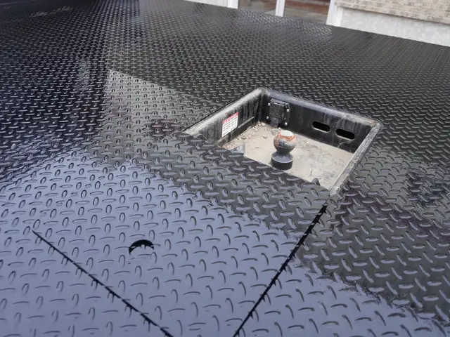 2023 Ford Super Duty F-550 DRW XLT 4WD VERY LOW KMS STILL AS NEW - Photo 7