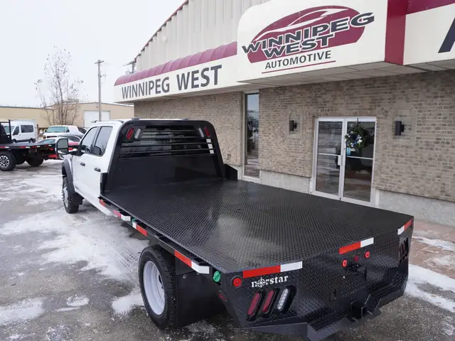 2023 Ford Super Duty F-550 DRW XLT 4WD VERY LOW KMS STILL AS NEW - Photo 20