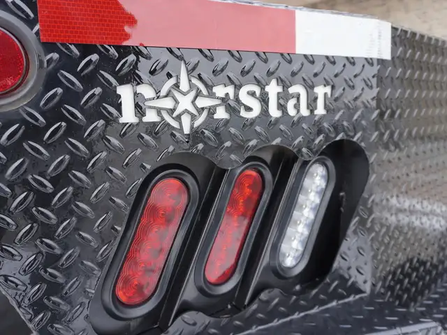 2023 Ford Super Duty F-550 DRW XLT 4WD VERY LOW KMS STILL AS NEW - Photo 50