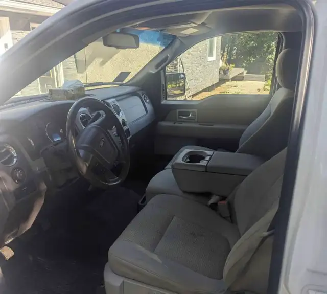 Ford F150 XLT - Photo 5