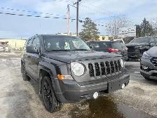 2015 Jeep Patriot Sport 4x4, Low Kms, One Owner, 138,000 KMS, Fi - Photo 3