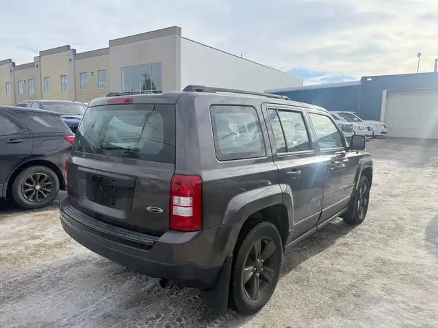 2015 Jeep Patriot Sport 4x4, Low Kms, One Owner, 138,000 KMS, Fi - Photo 5